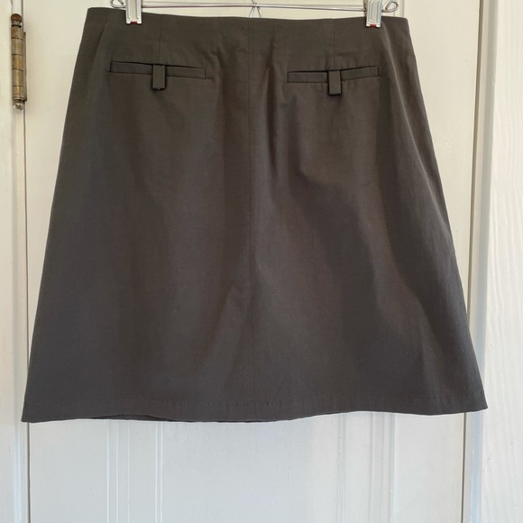 Banana Repulic mini skirt - Picture 4 of 5